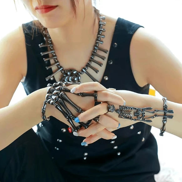 Fashionable Halloween Skeleton Stretch Bracelet & Ring