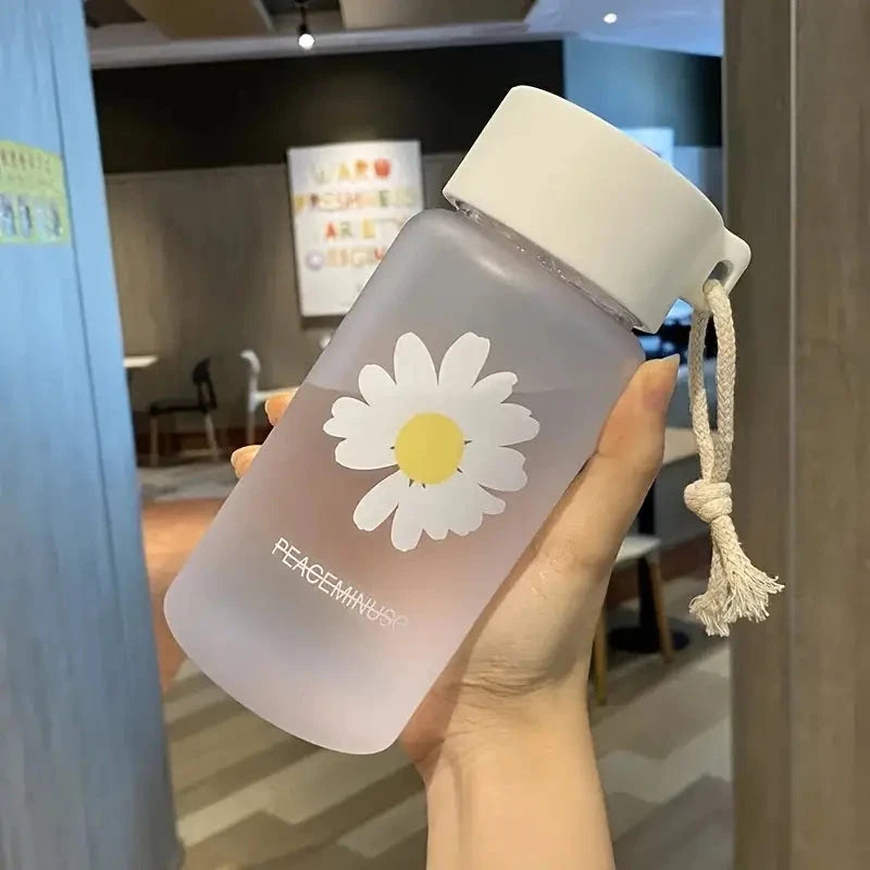 Frosted Daisy Plastic Cup
